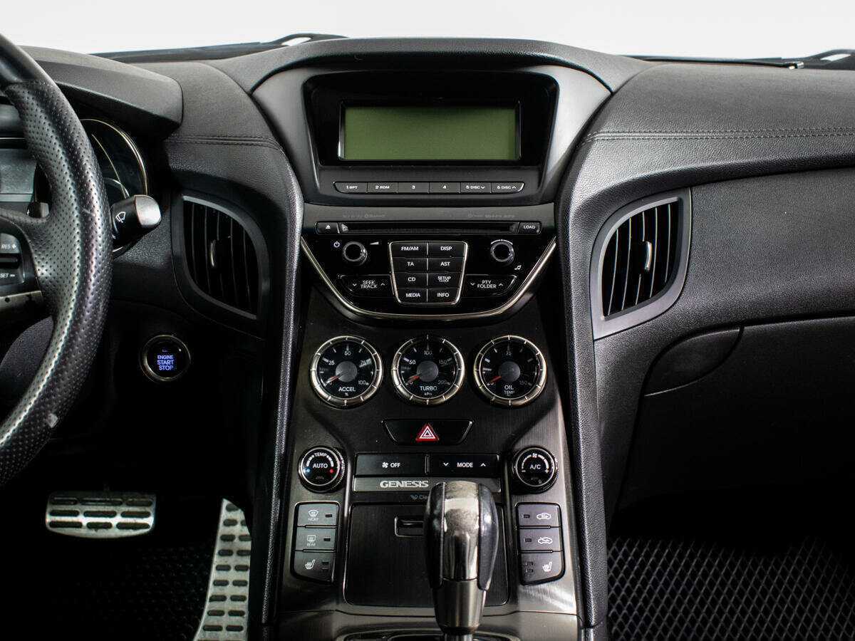 Hyundai Genesis Coupe 2012 года с пробегом. Фото: #8