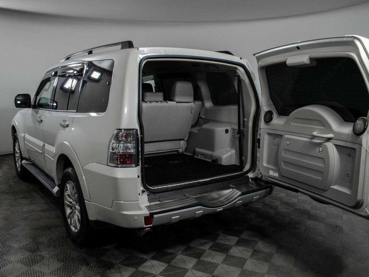 Mitsubishi Pajero 2019 года с пробегом. Фото: #16