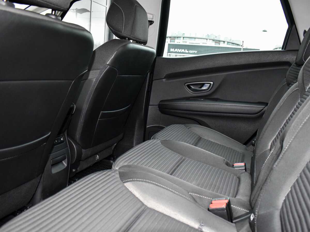 Renault Scenic 2018 года с пробегом. Фото: #11