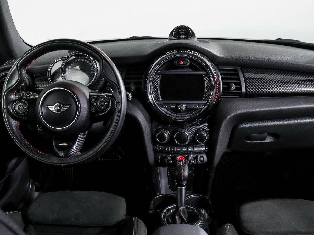 Mini Hatch 2017 года с пробегом. Фото: #9