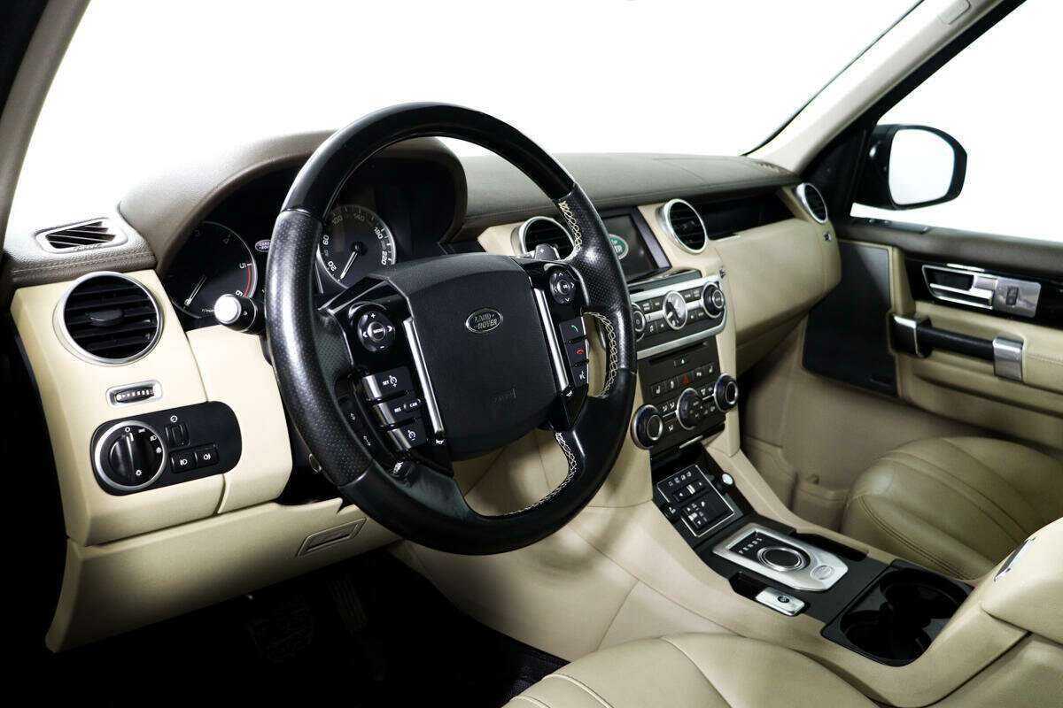 Land Rover Discovery 2015 года с пробегом. Фото: #10