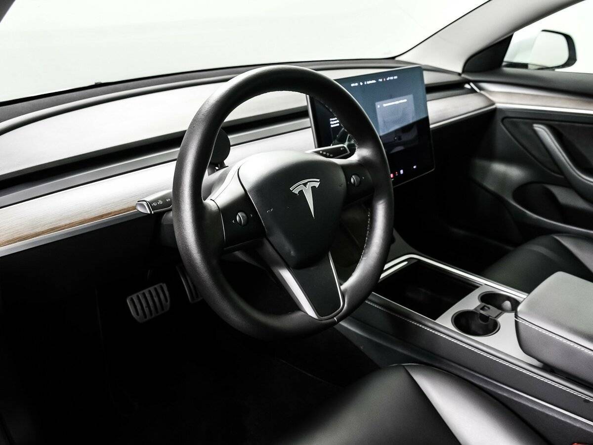 Tesla Model 3 2021 года с пробегом. Фото: #12