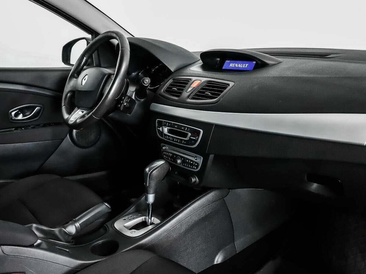 Renault Fluence 2011 года с пробегом. Фото: #11