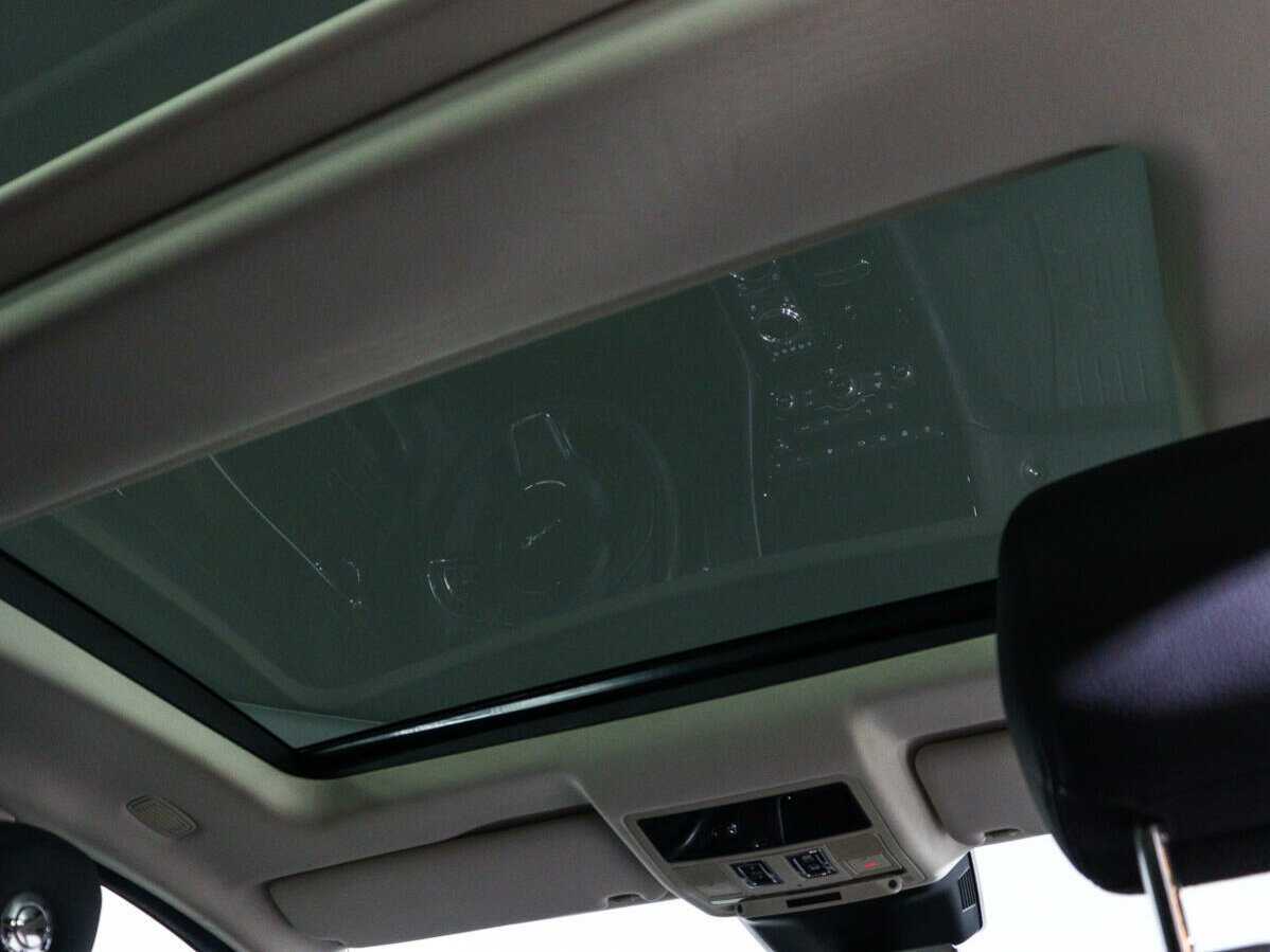 Jaguar XJ 2018 года с пробегом. Фото: #15