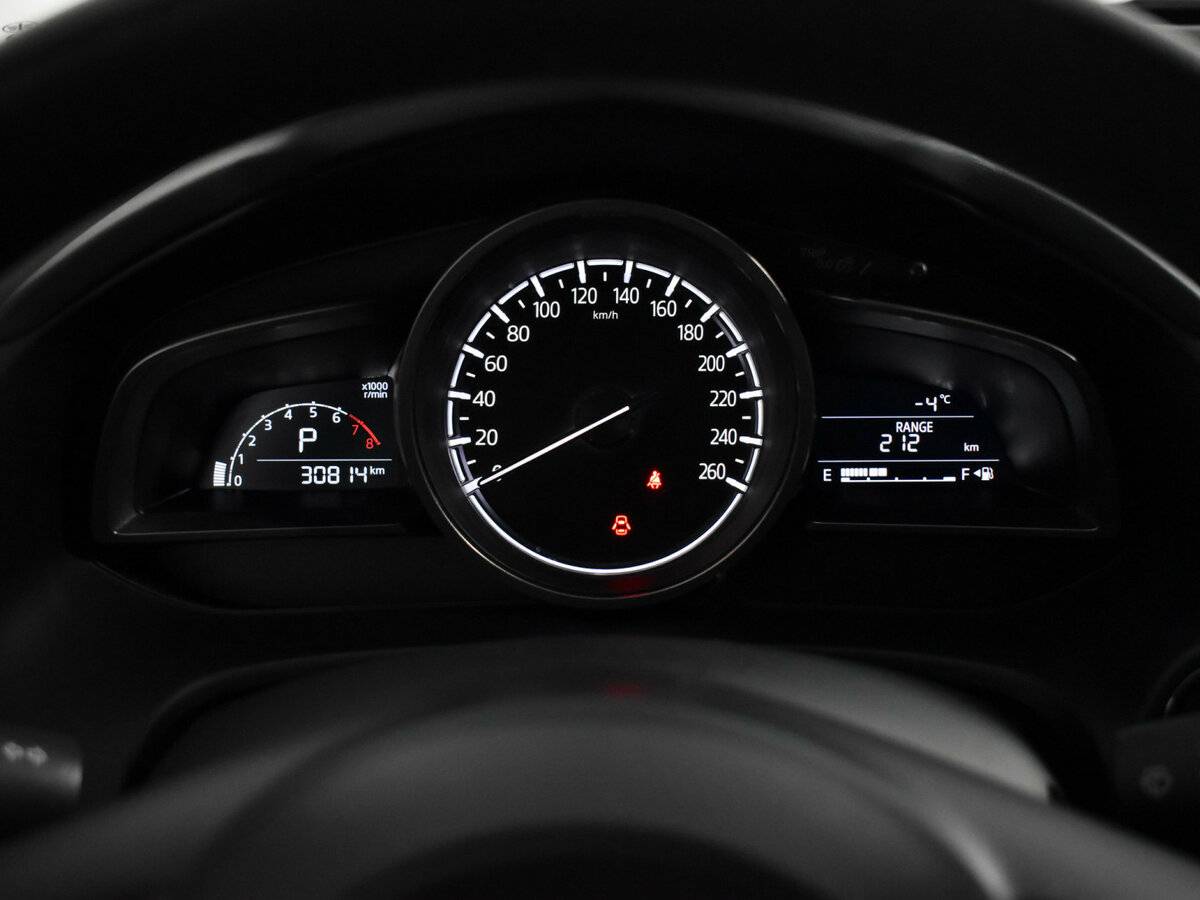 Mazda CX-4 2022 года с пробегом. Фото: #18