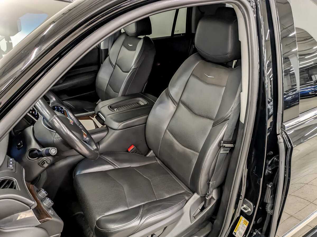 Cadillac Escalade 2017 года с пробегом. Фото: #17