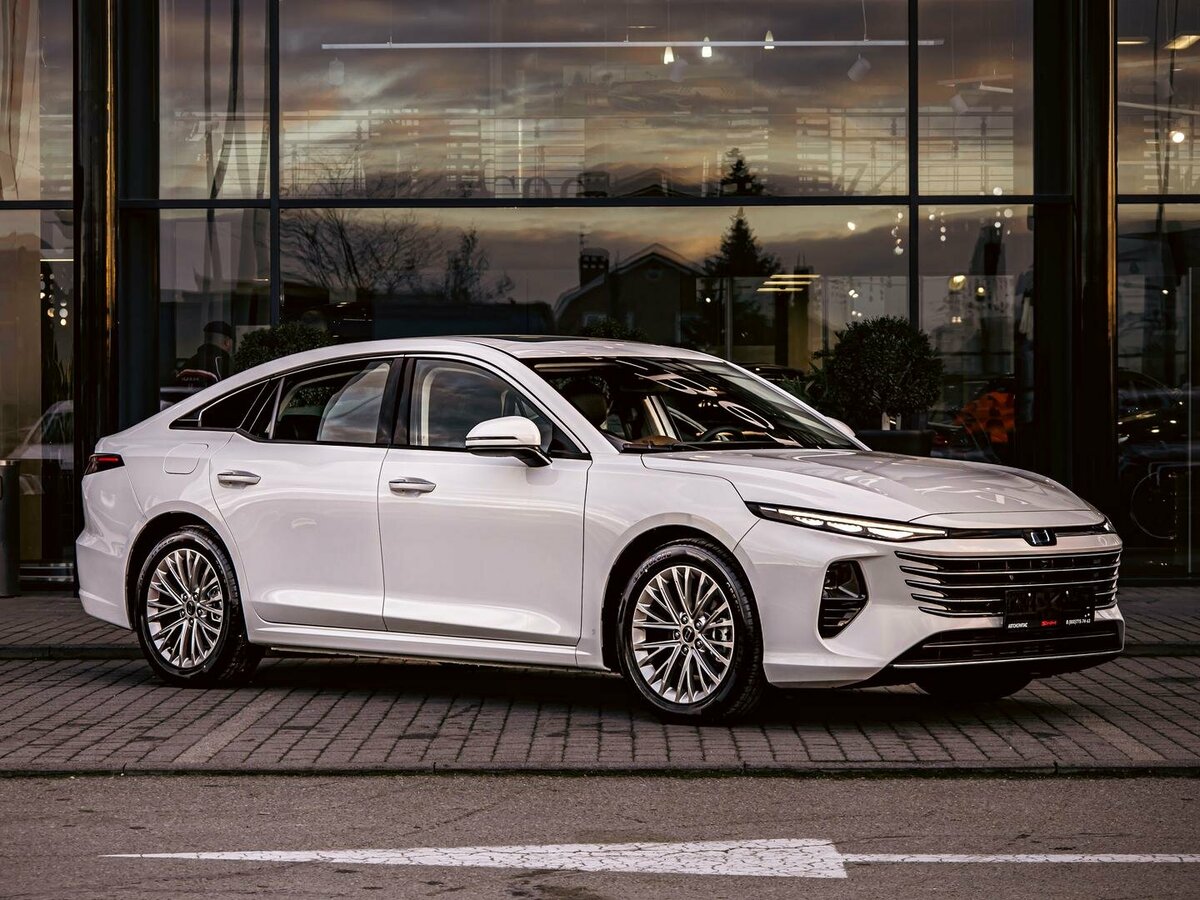 FAW Bestune B70 2024 года с пробегом. Фото: #2