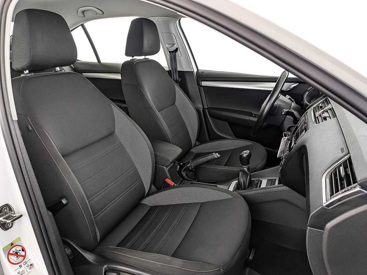 Skoda Octavia 2019 года с пробегом. Фото: #21