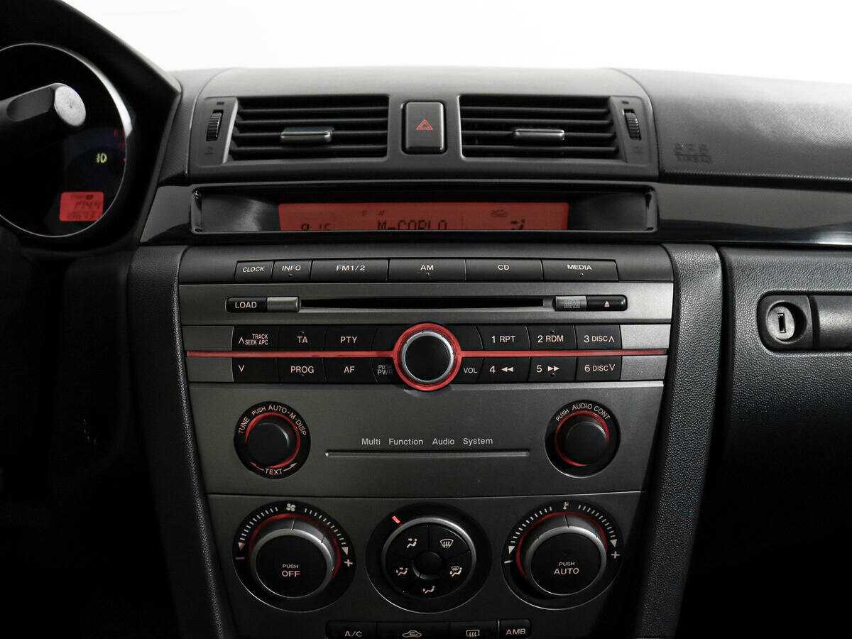 Mazda 3 2007 года с пробегом. Фото: #12