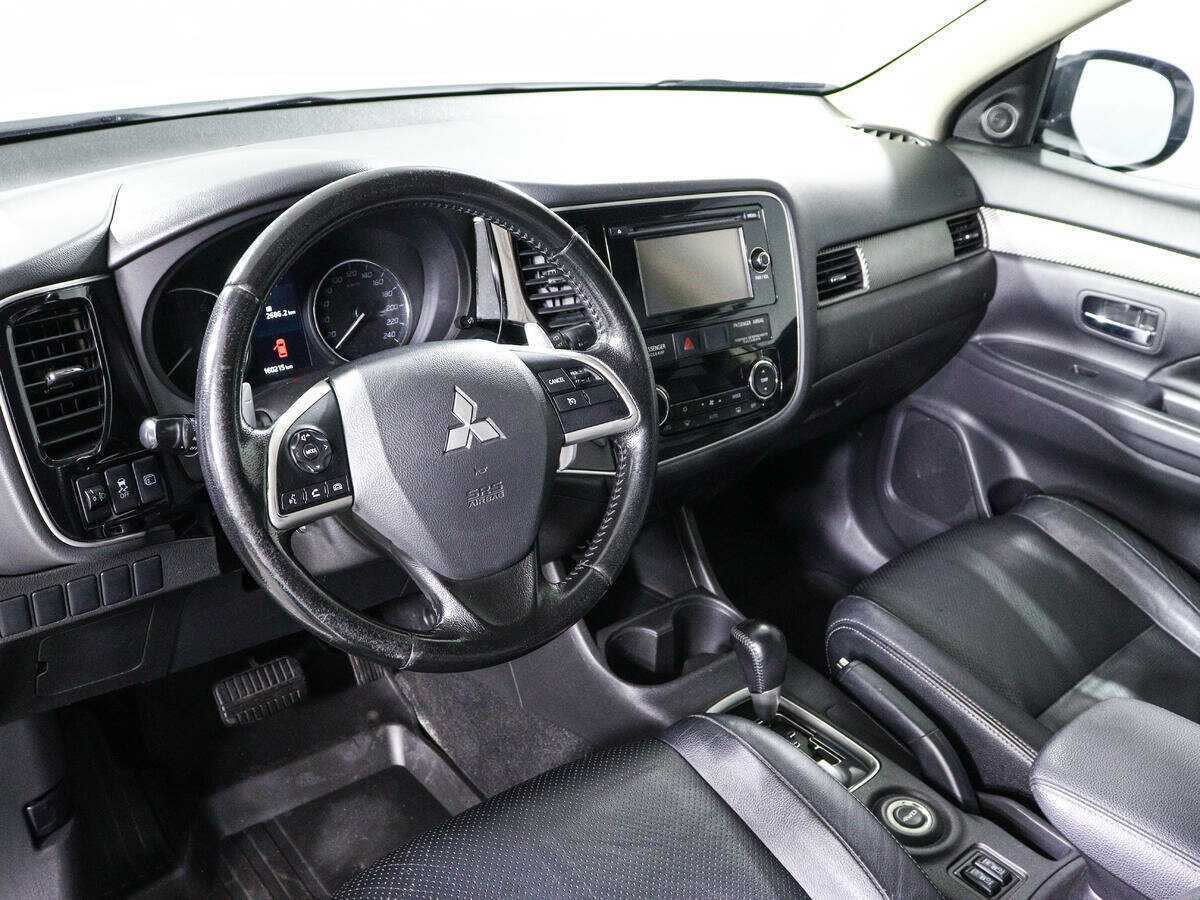Mitsubishi Outlander 2012 года с пробегом. Фото: #11