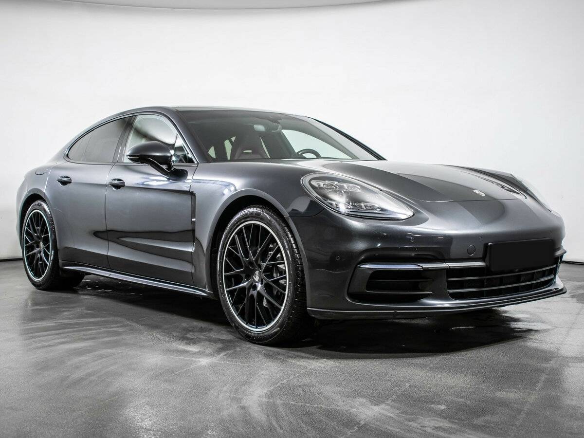Porsche Panamera 2019 года с пробегом. Фото: #2