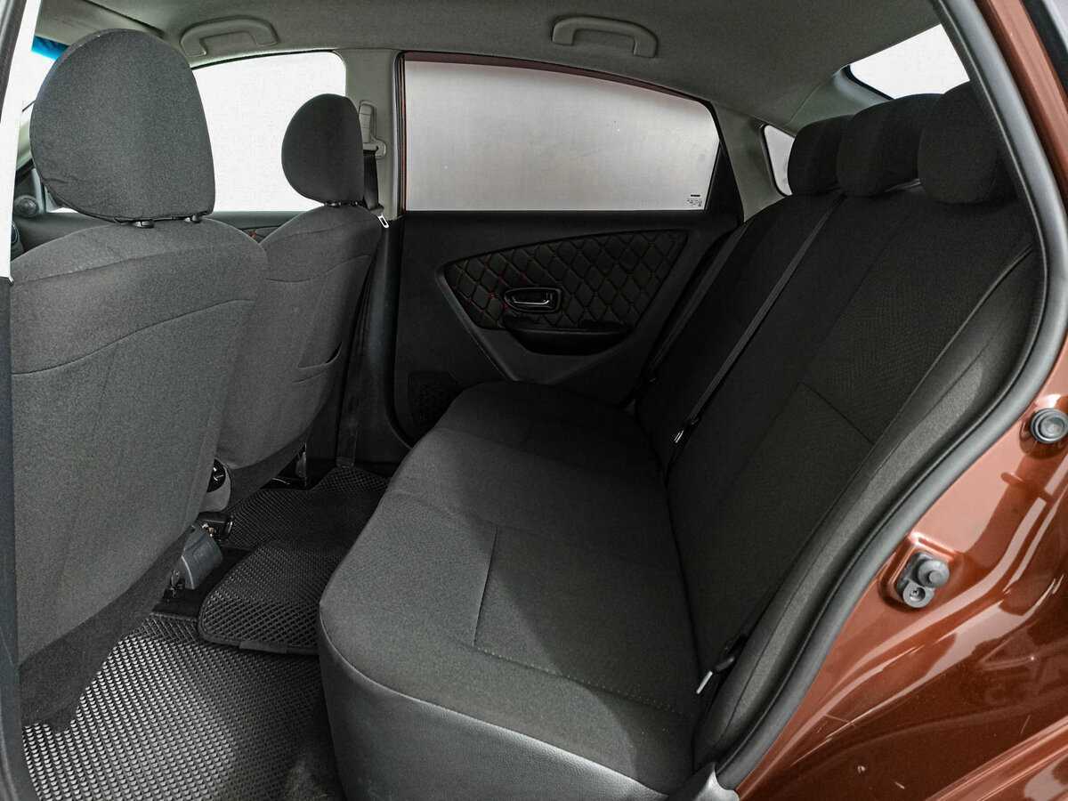 Nissan Almera 2013 года с пробегом. Фото: #9