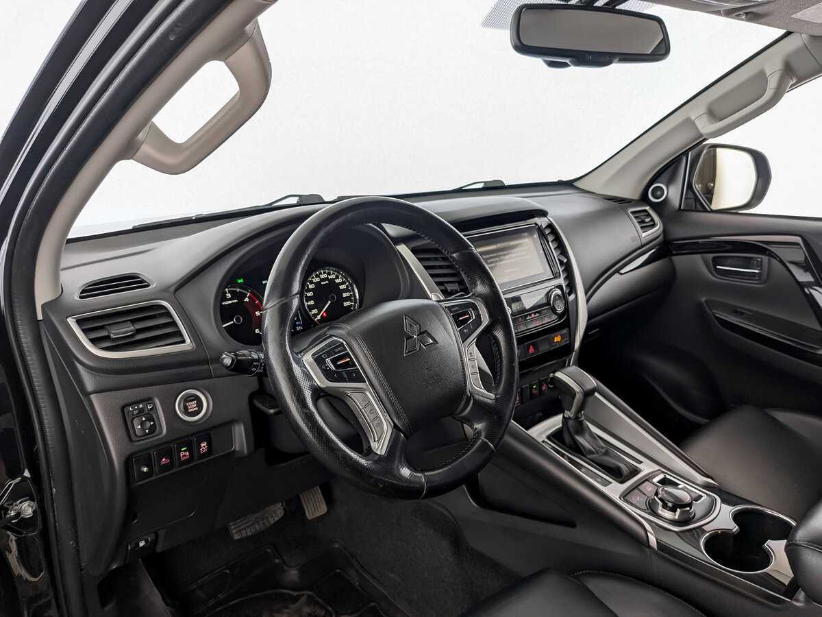 Mitsubishi Pajero Sport 2020 года с пробегом. Фото: #15