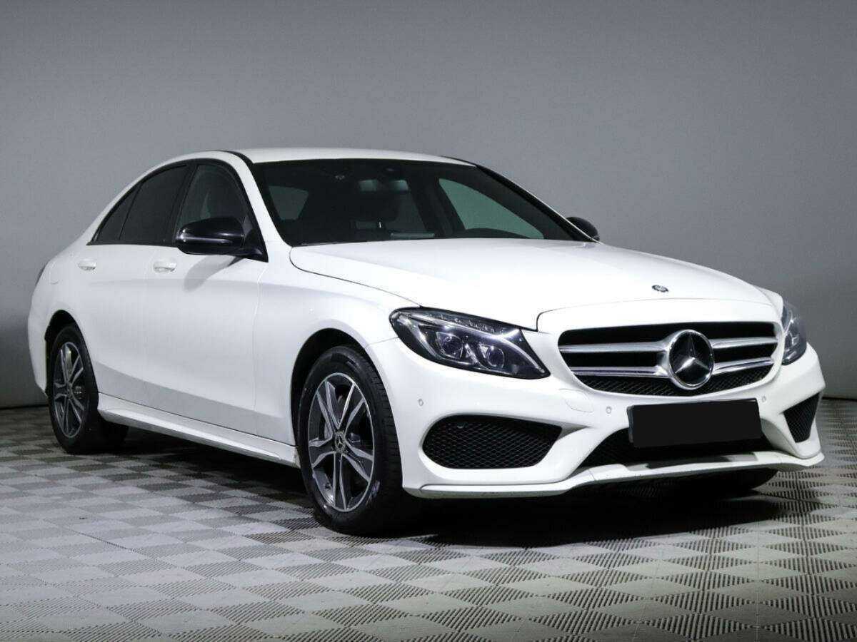 Mercedes-Benz C-Класс 2018 года с пробегом. Фото: #1