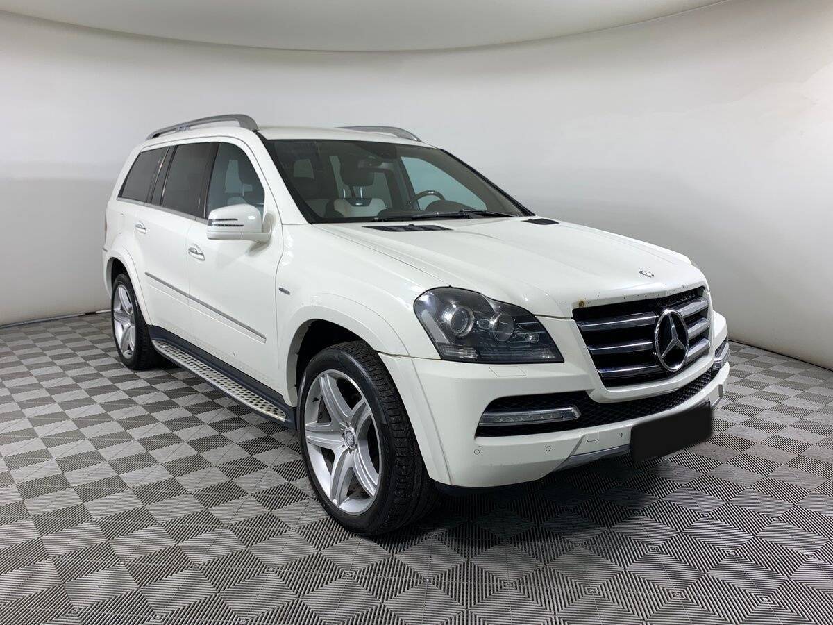 Mercedes-Benz GL-Класс 2011 года с пробегом. Фото: #2