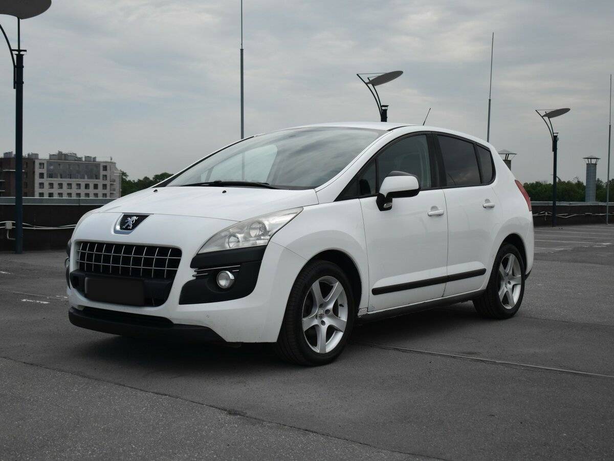 Peugeot 3008 2012 года с пробегом. Посмотреть фото