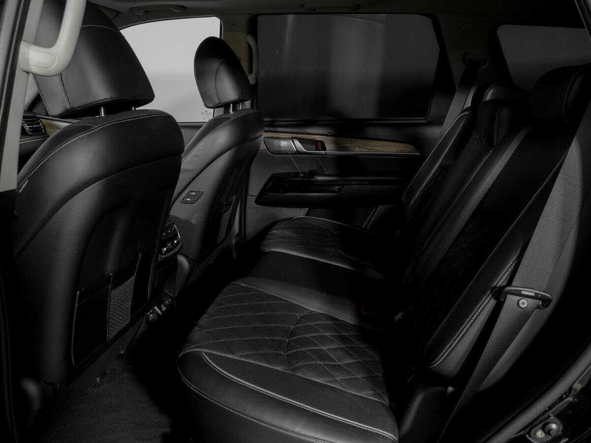 Kia Mohave 2021 года с пробегом. Фото: #7