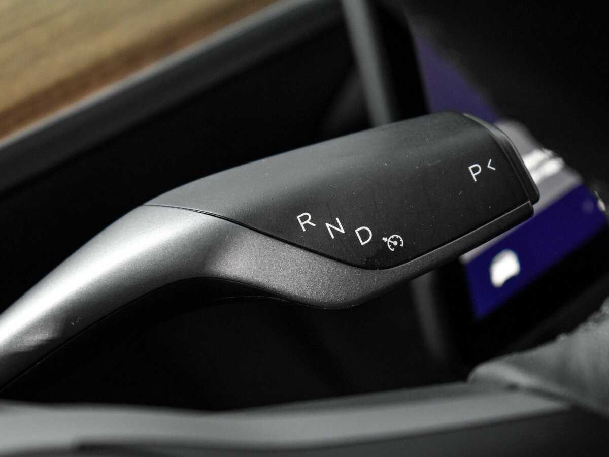 Tesla Model 3 2023 года с пробегом. Фото: #11