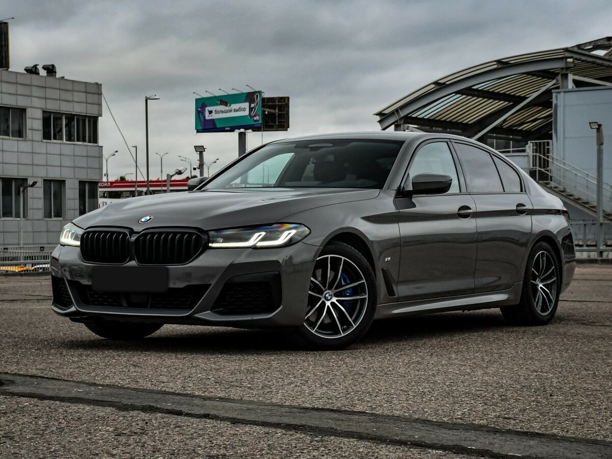 BMW 5 серии 2021 года с пробегом. Посмотреть фото