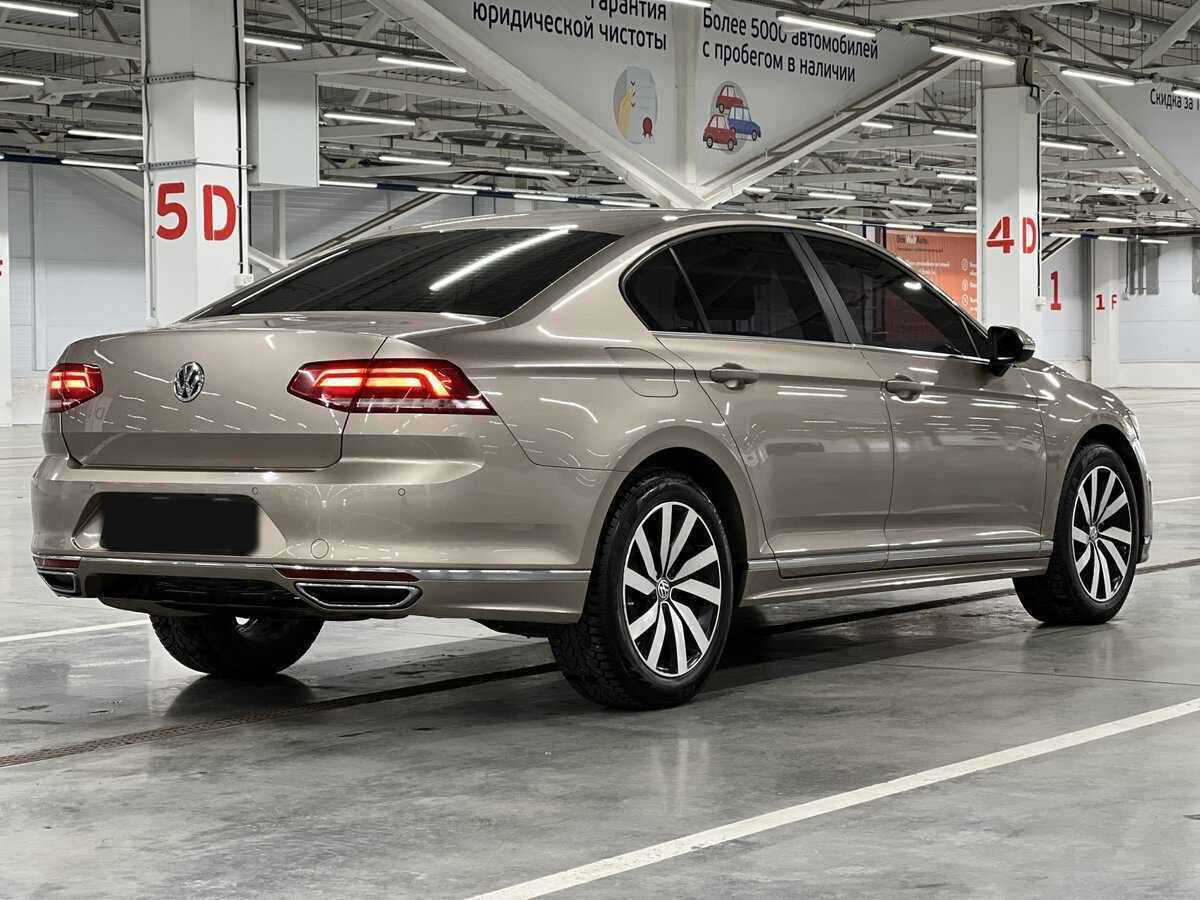 Volkswagen Passat 2016 года с пробегом. Фото: #4