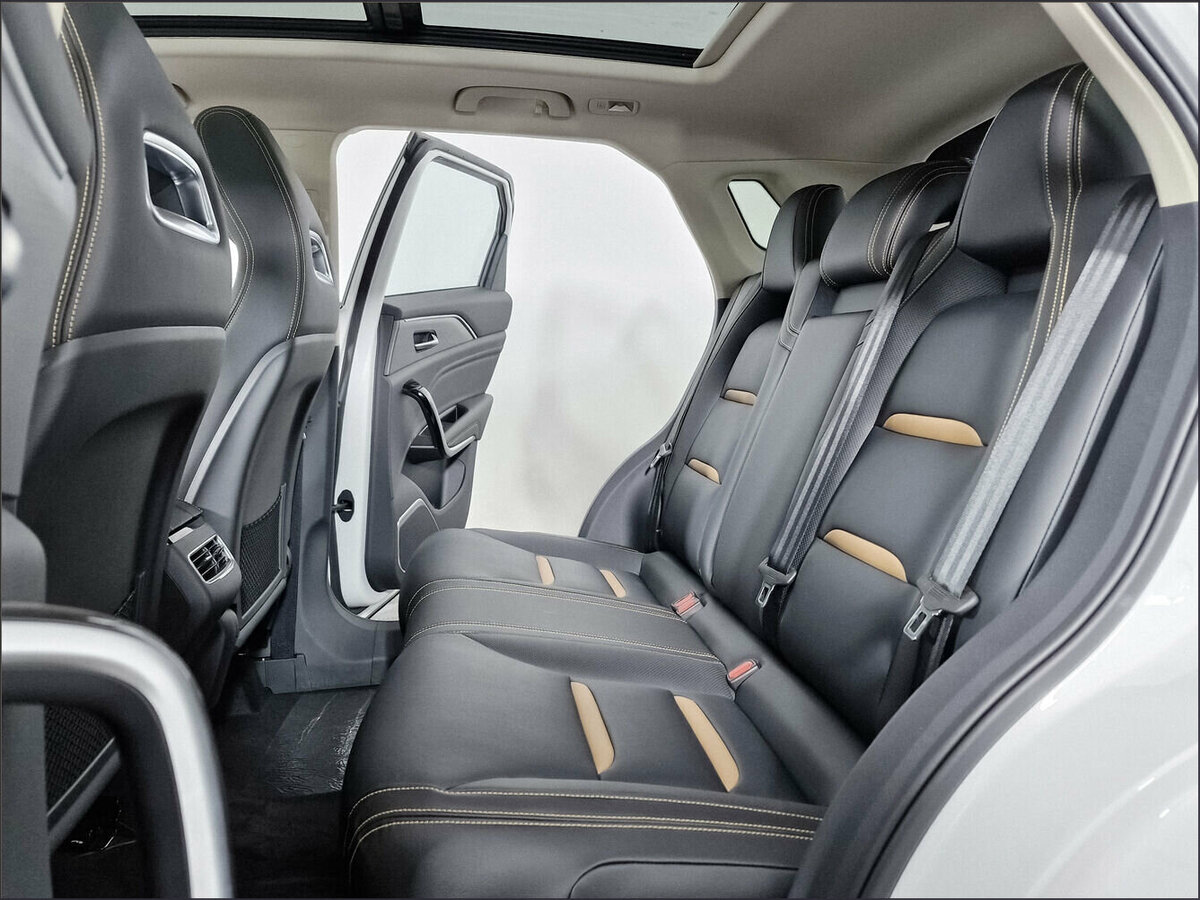 FAW Bestune T77 2024 года с пробегом. Фото: #9