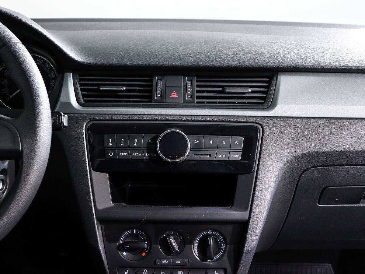 Skoda Rapid 2018 года с пробегом. Фото: #11