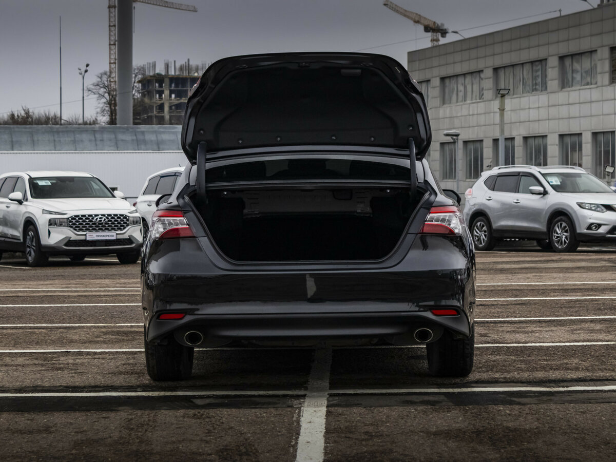 Toyota Camry 2023 года с пробегом. Фото: #19