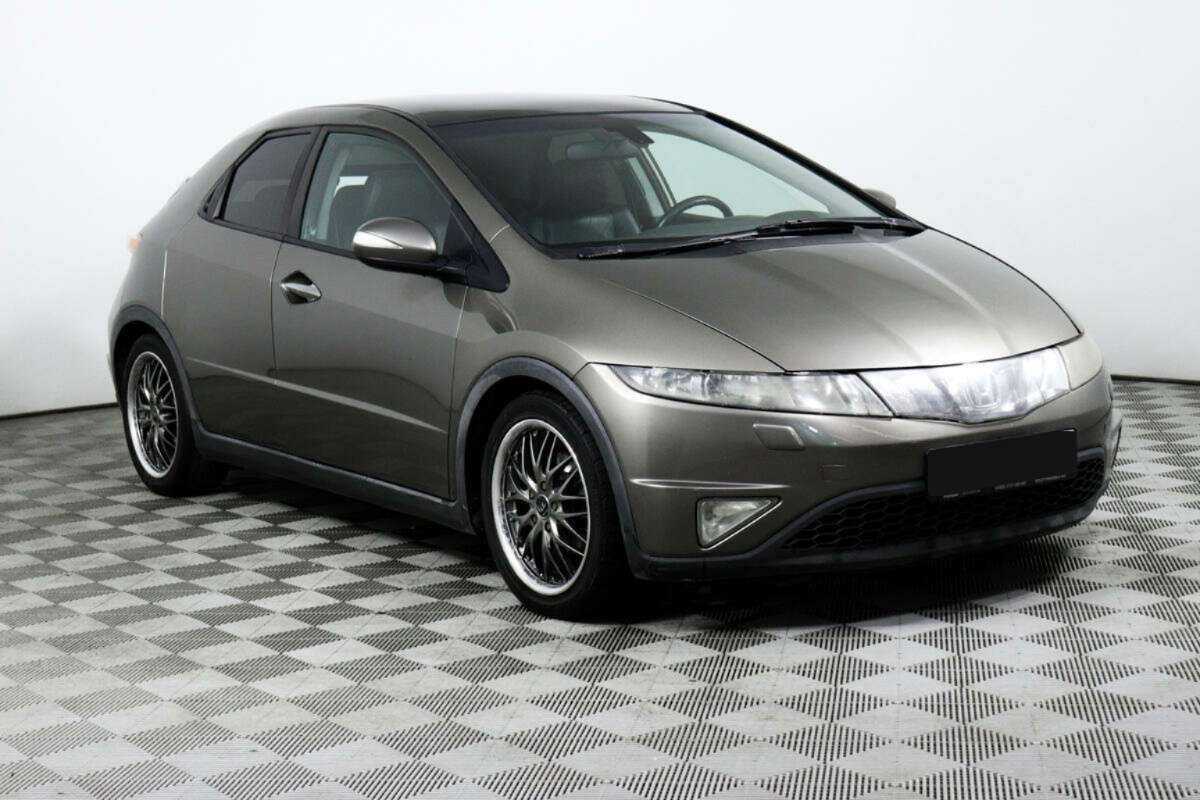 Honda Civic 2008 года с пробегом. Фото: #2