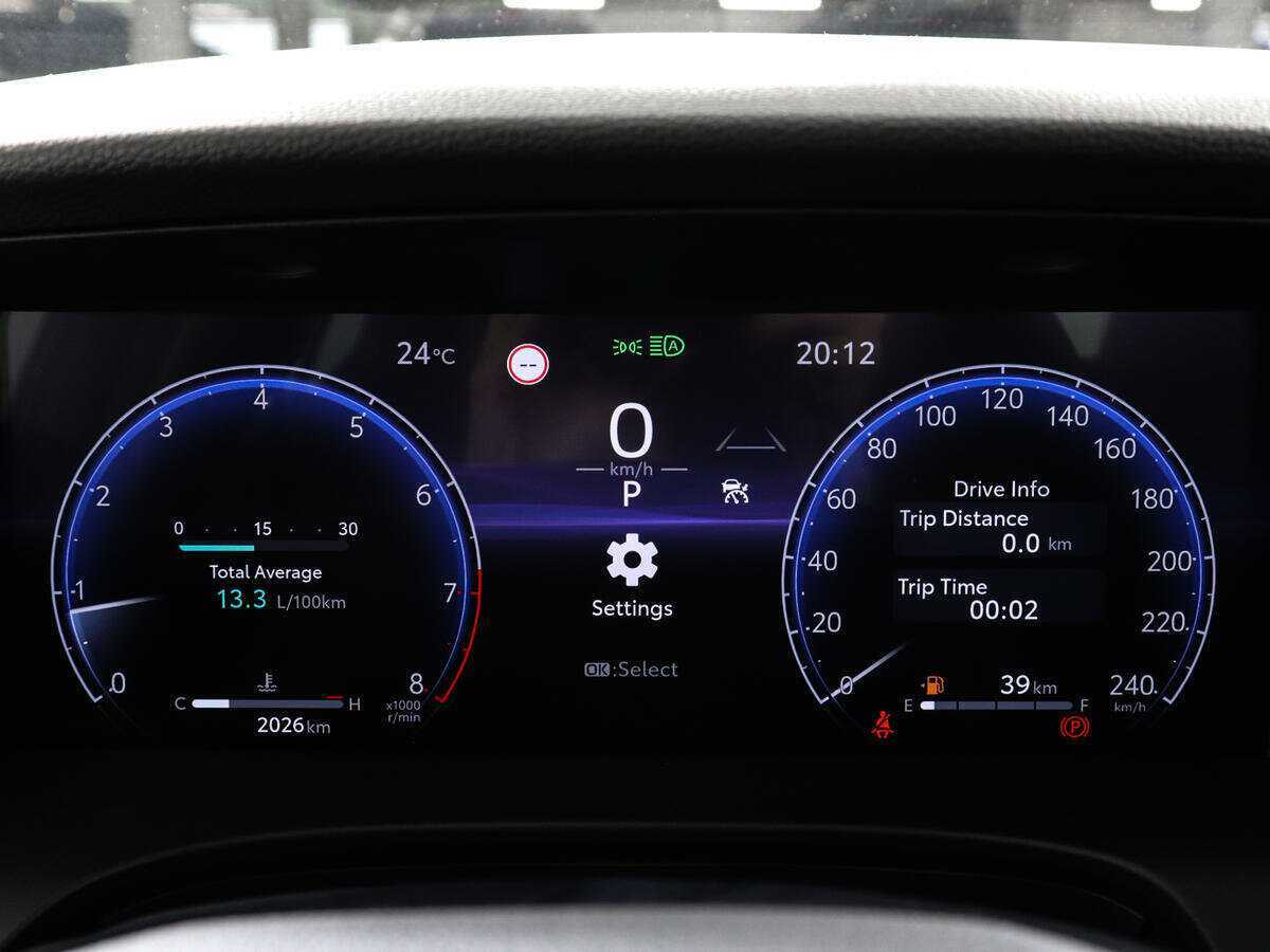 Toyota Camry 2024 года с пробегом. Фото: #10