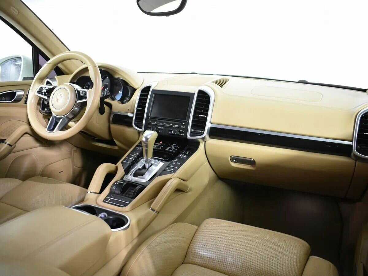 Porsche Cayenne 2015 года с пробегом. Фото: #11