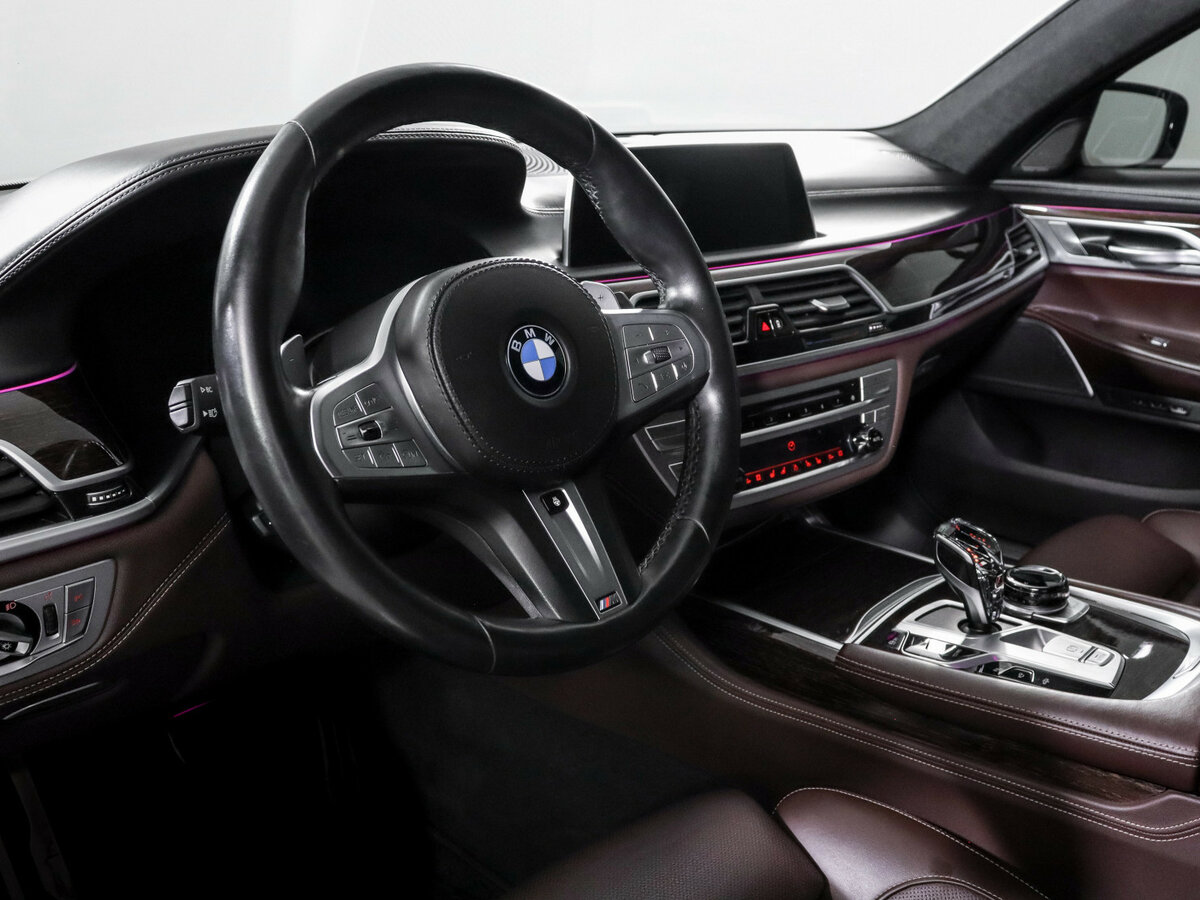 BMW 7 серии 2020 года с пробегом. Фото: #12