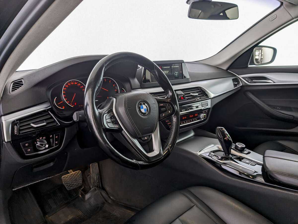 BMW 5 серии 2018 года с пробегом. Фото: #12