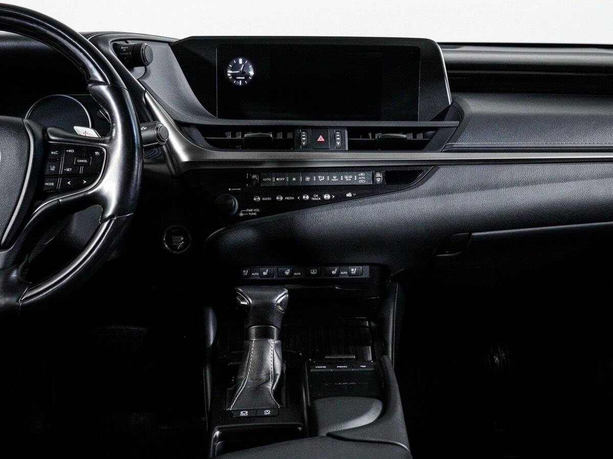 Lexus ES 2019 года с пробегом. Фото: #12
