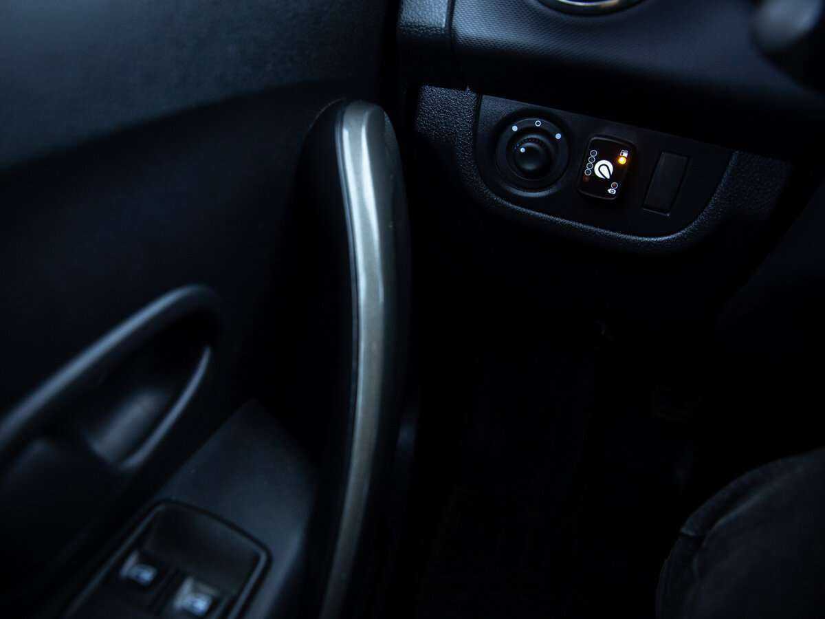 Renault Logan 2019 года с пробегом. Фото: #12