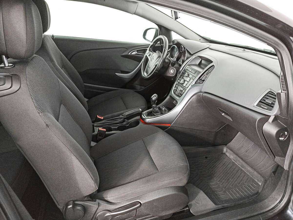 Opel Astra 2011 года с пробегом. Фото: #8