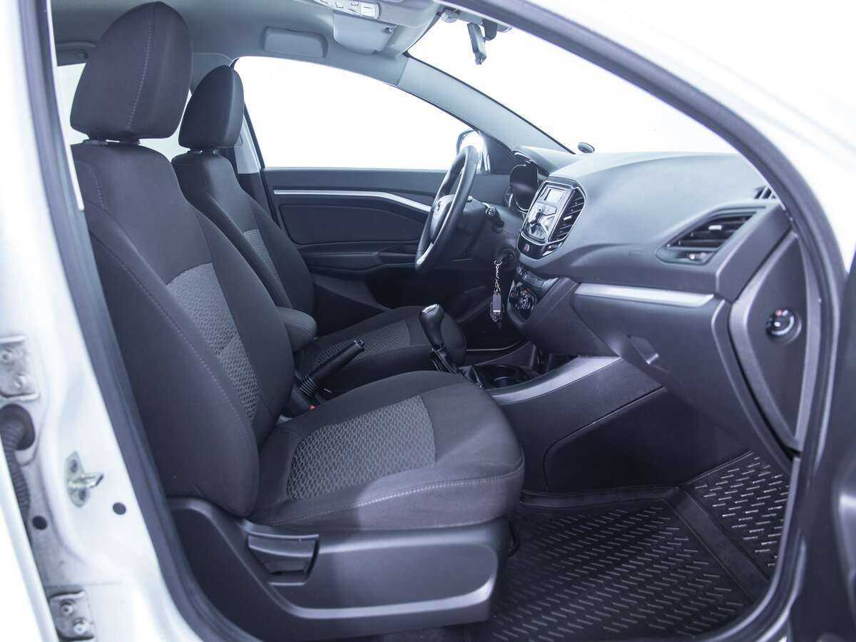 Lada (ВАЗ) Vesta 2018 года с пробегом. Фото: #10