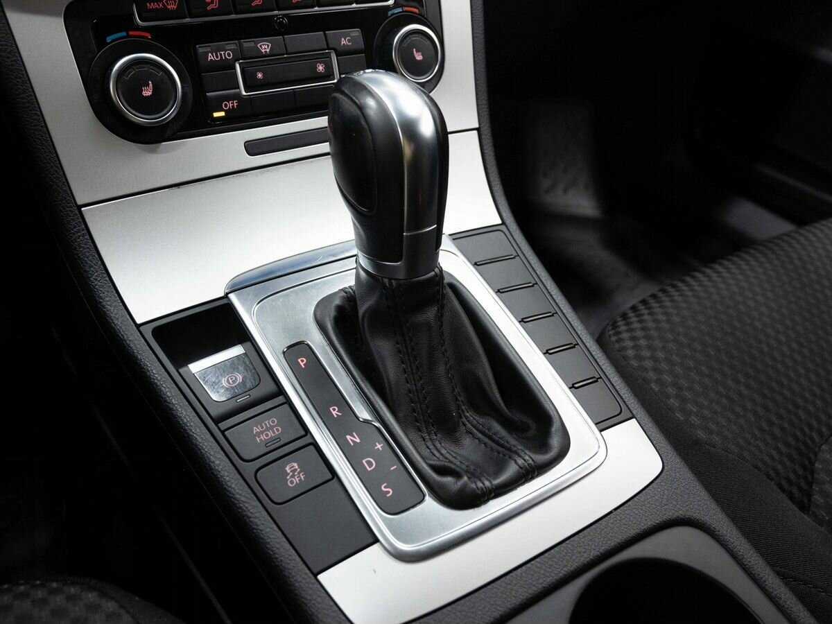 Volkswagen Passat 2011 года с пробегом. Фото: #23