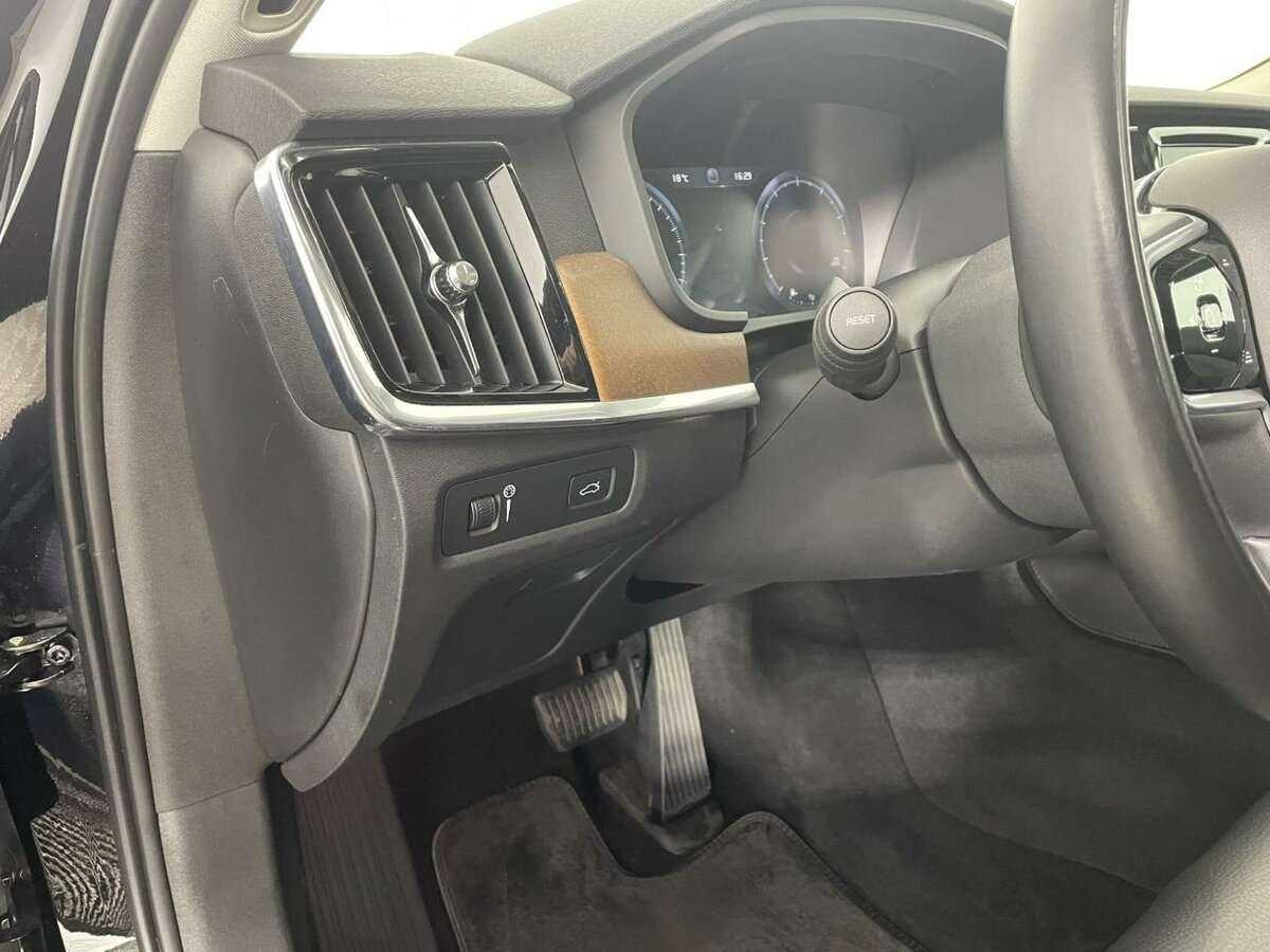 Volvo S90 2017 года с пробегом. Фото: #8