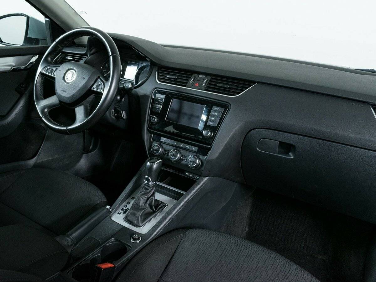 Skoda Octavia 2015 года с пробегом. Фото: #9