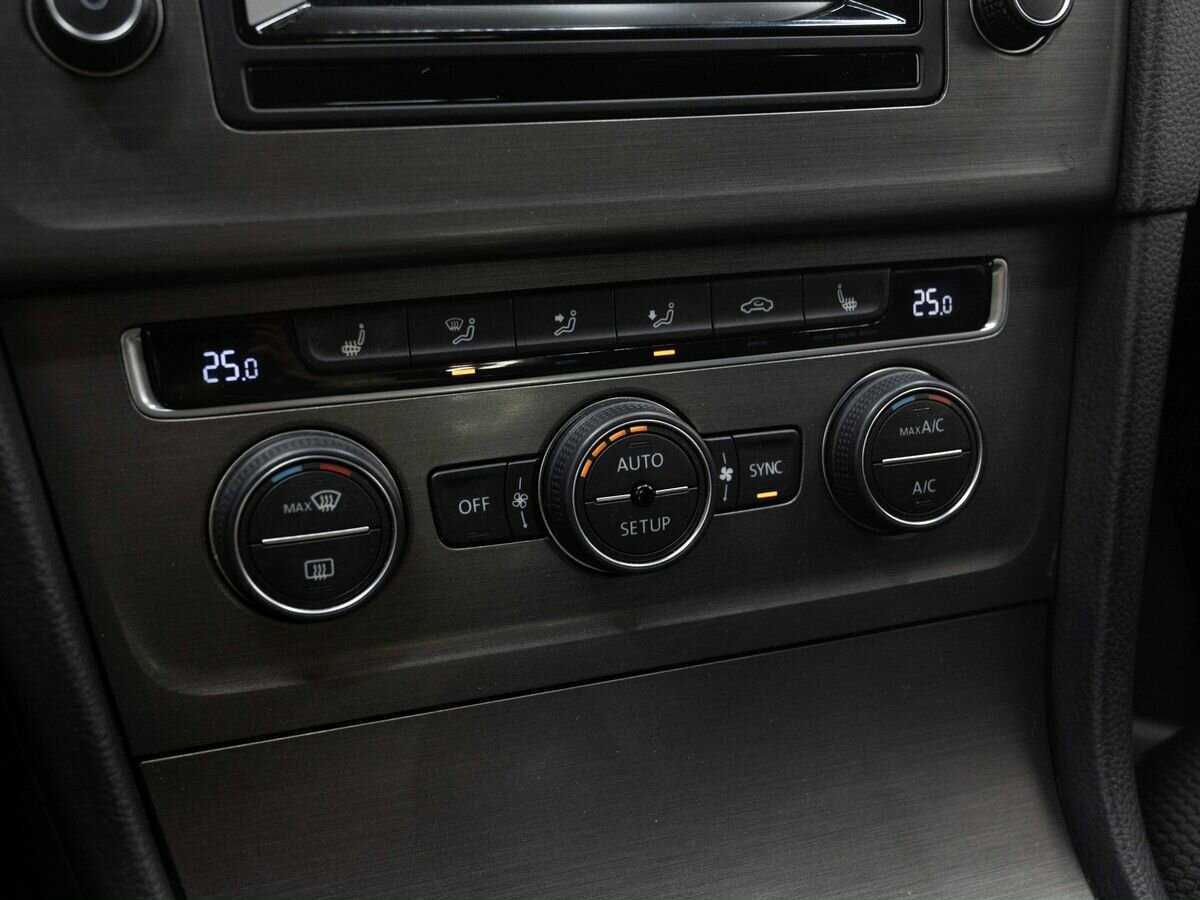 Volkswagen Golf 2013 года с пробегом. Фото: #20