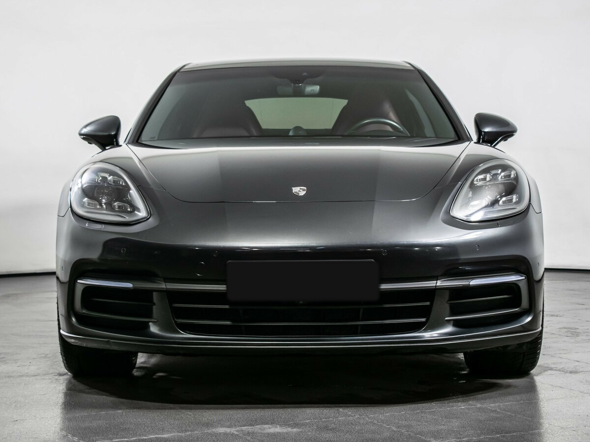 Porsche Panamera 2019 года с пробегом. Фото: #1