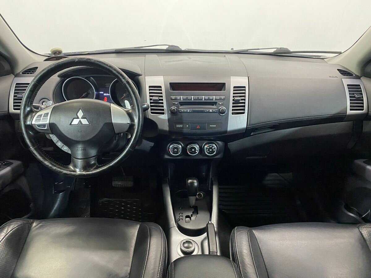 Mitsubishi Outlander 2011 года с пробегом. Фото: #8