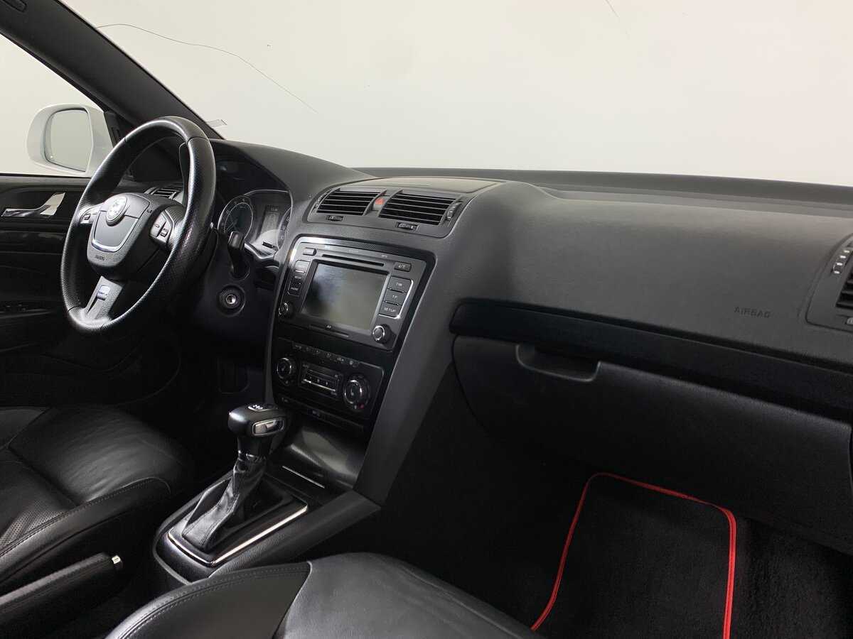 Skoda Octavia RS 2012 года с пробегом. Фото: #12