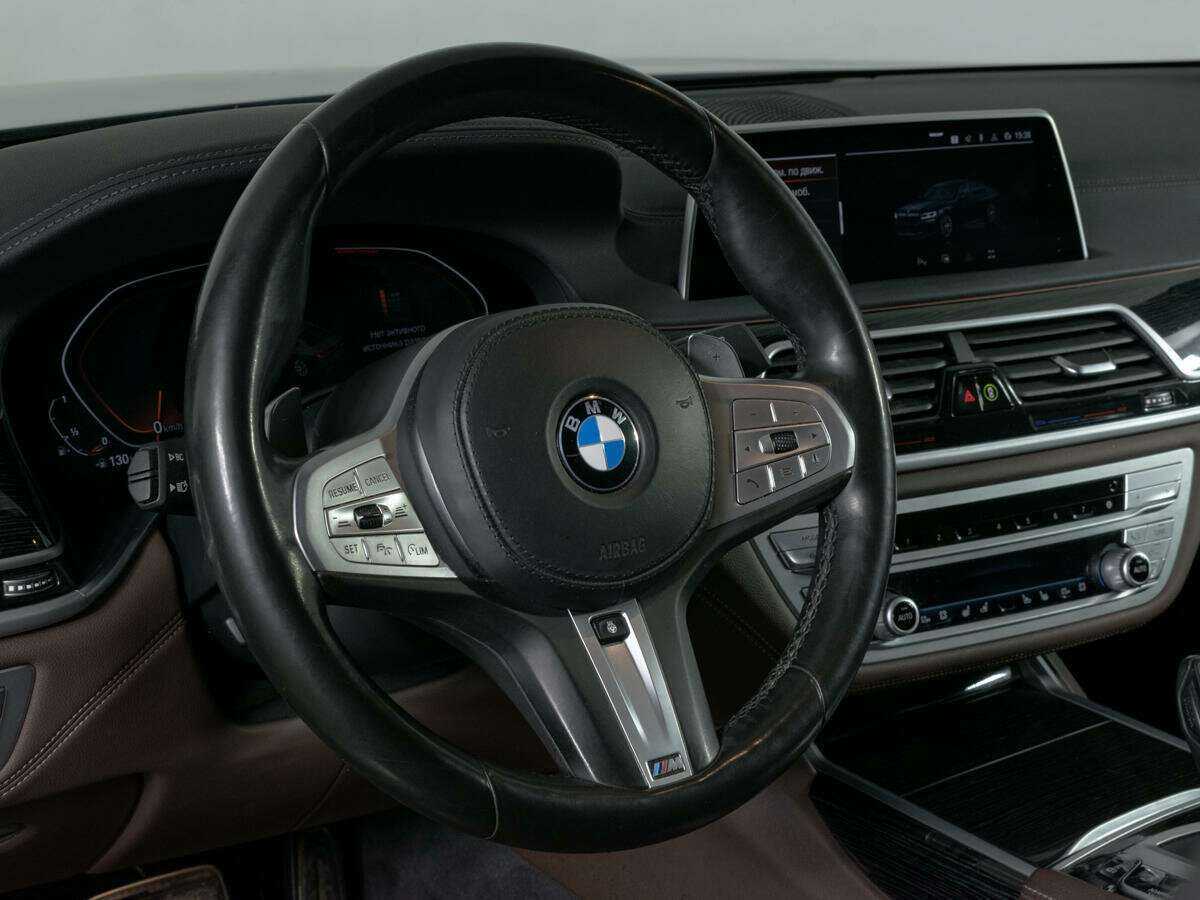 BMW 7 серии 2020 года с пробегом. Фото: #16