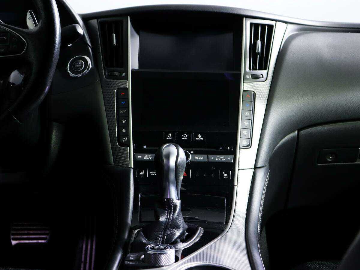 Infiniti Q50 2017 года с пробегом. Фото: #10