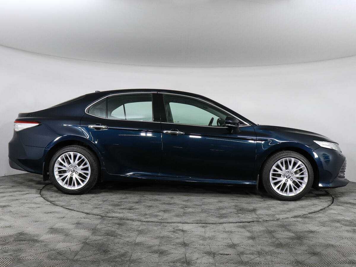 Toyota Camry 2020 года с пробегом. Фото: #3
