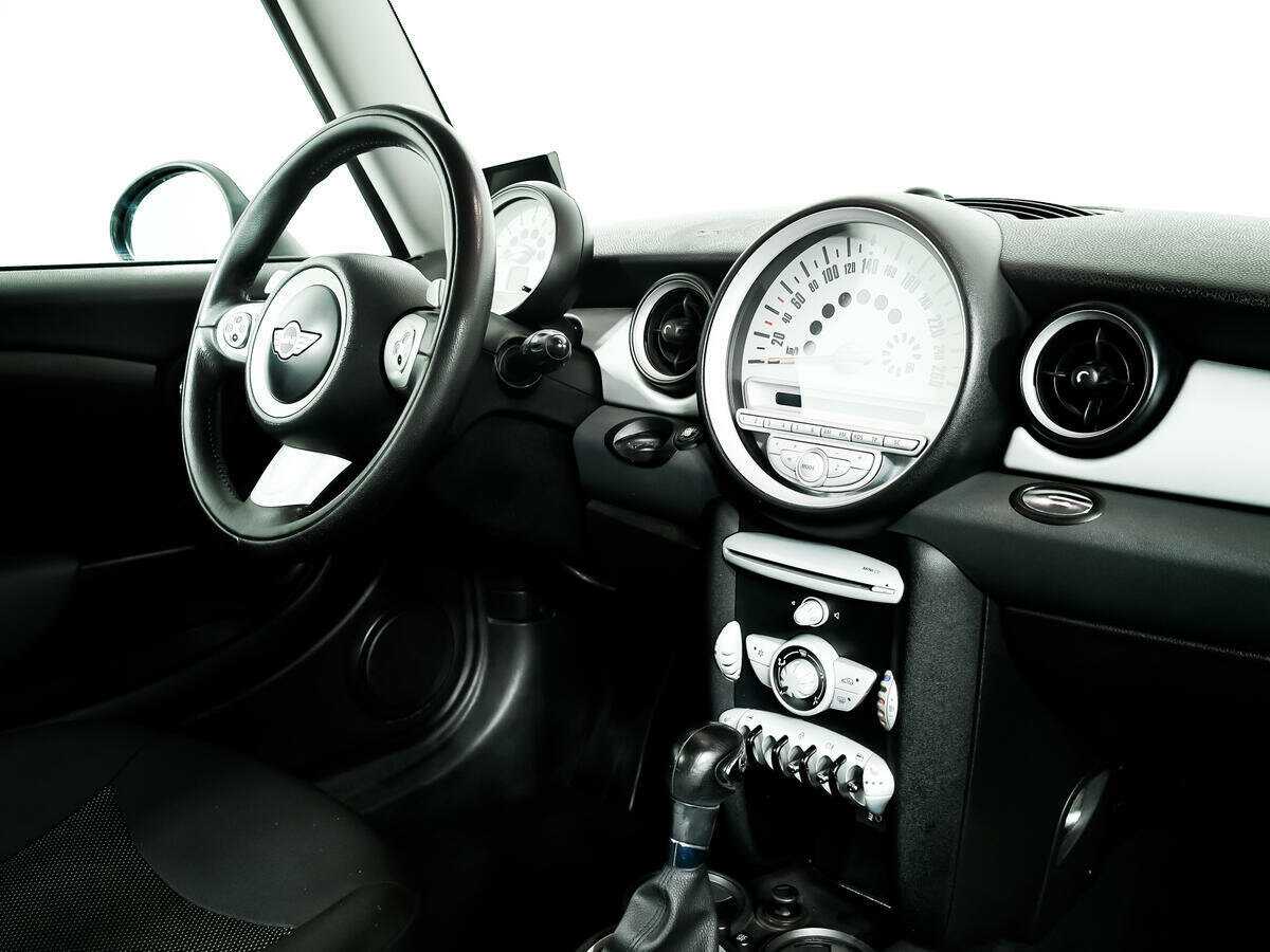 Mini Hatch 2010 года с пробегом. Фото: #8