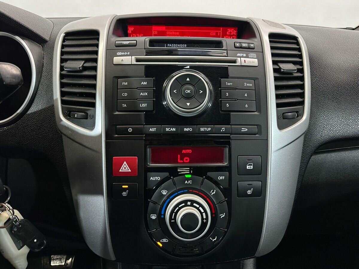 Kia Venga 2011 года с пробегом. Фото: #12