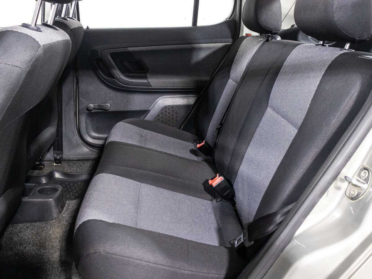 Skoda Fabia 2009 года с пробегом. Фото: #9