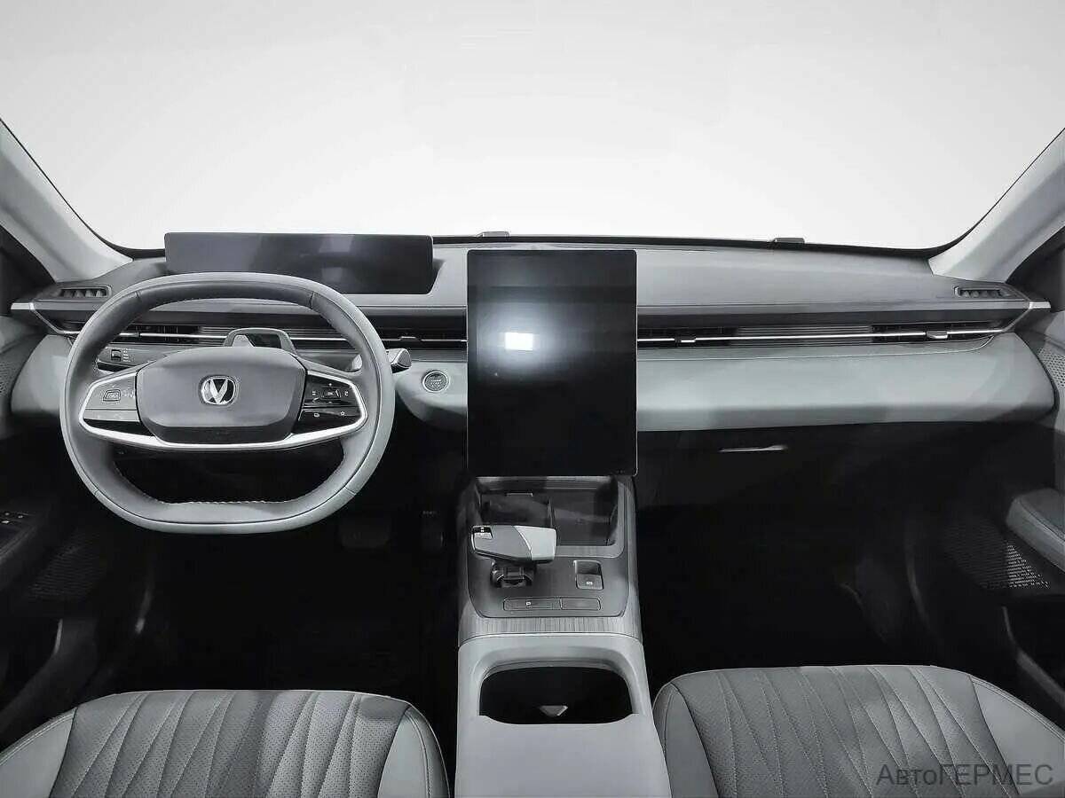 Changan Lamore 2023 года с пробегом. Фото: #4